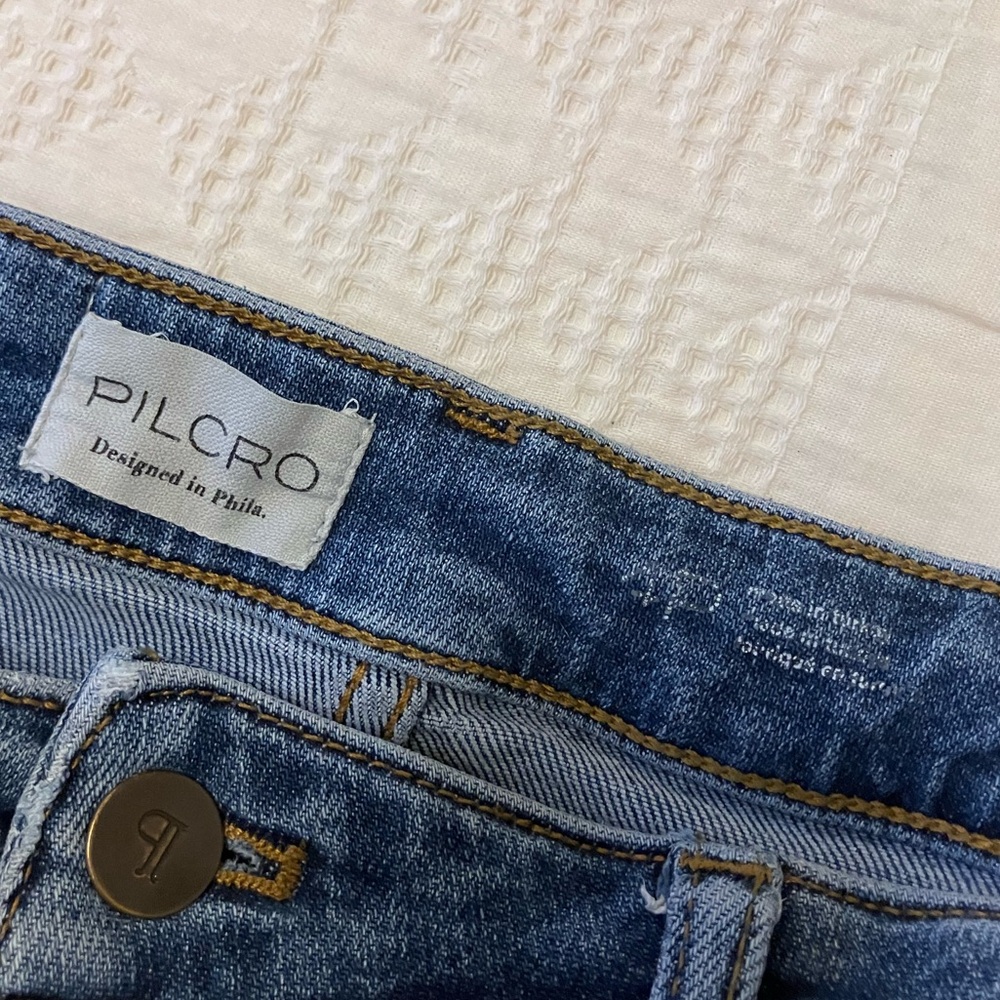 PILCRO High Rise Button Fly Cropped Jeans Size 34 - Picture 9 of 12
